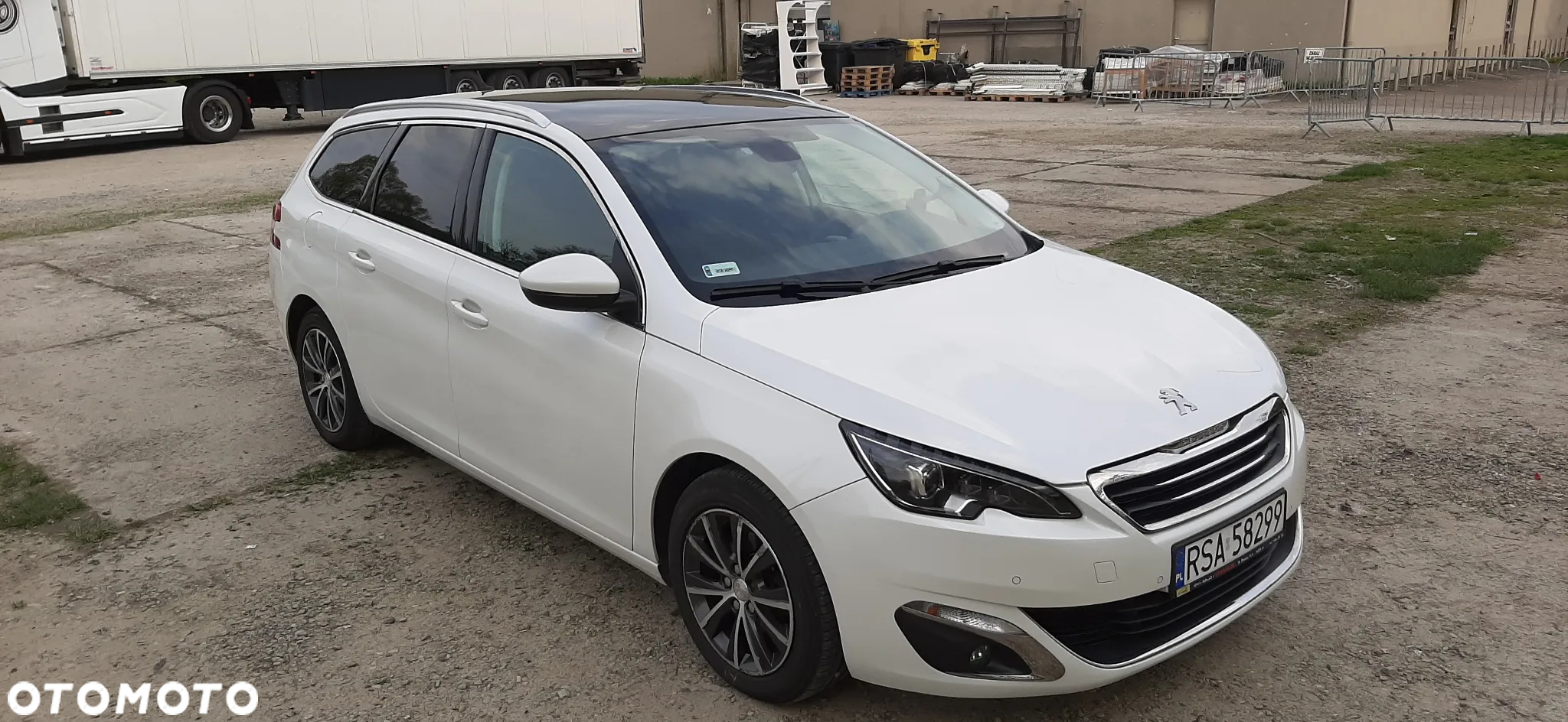 Peugeot 308 2.0 BlueHDi Allure S&S - 15