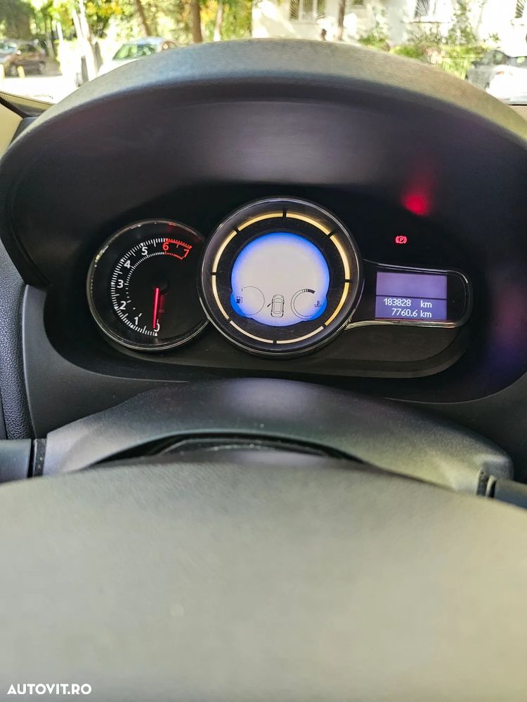 Renault Fluence - 11