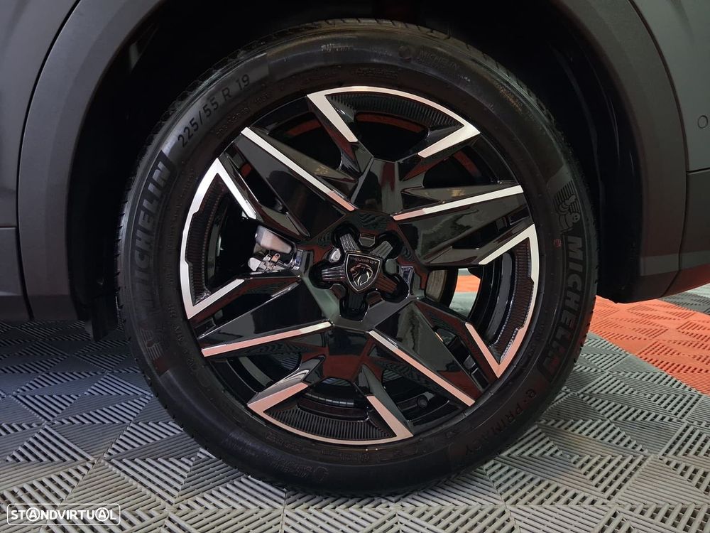 Peugeot 3008 1.2 Hybrid Allure e-DCS6 - 10