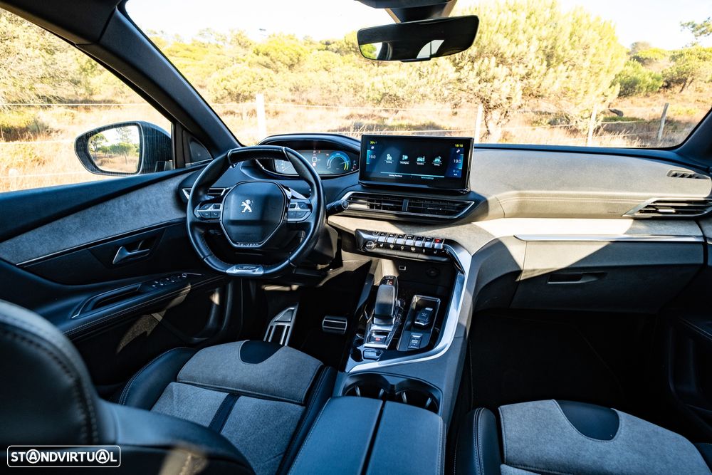 Peugeot 3008 1.6 Hybrid4 GT Pack e-EAT8 - 25