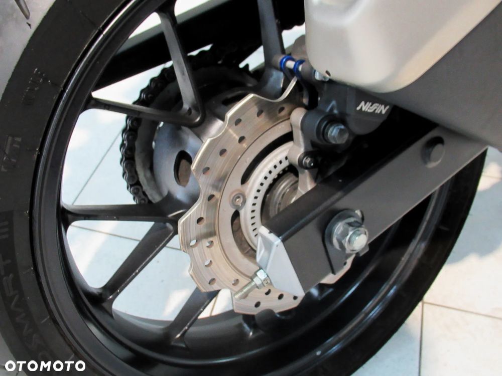 Honda CB - 24