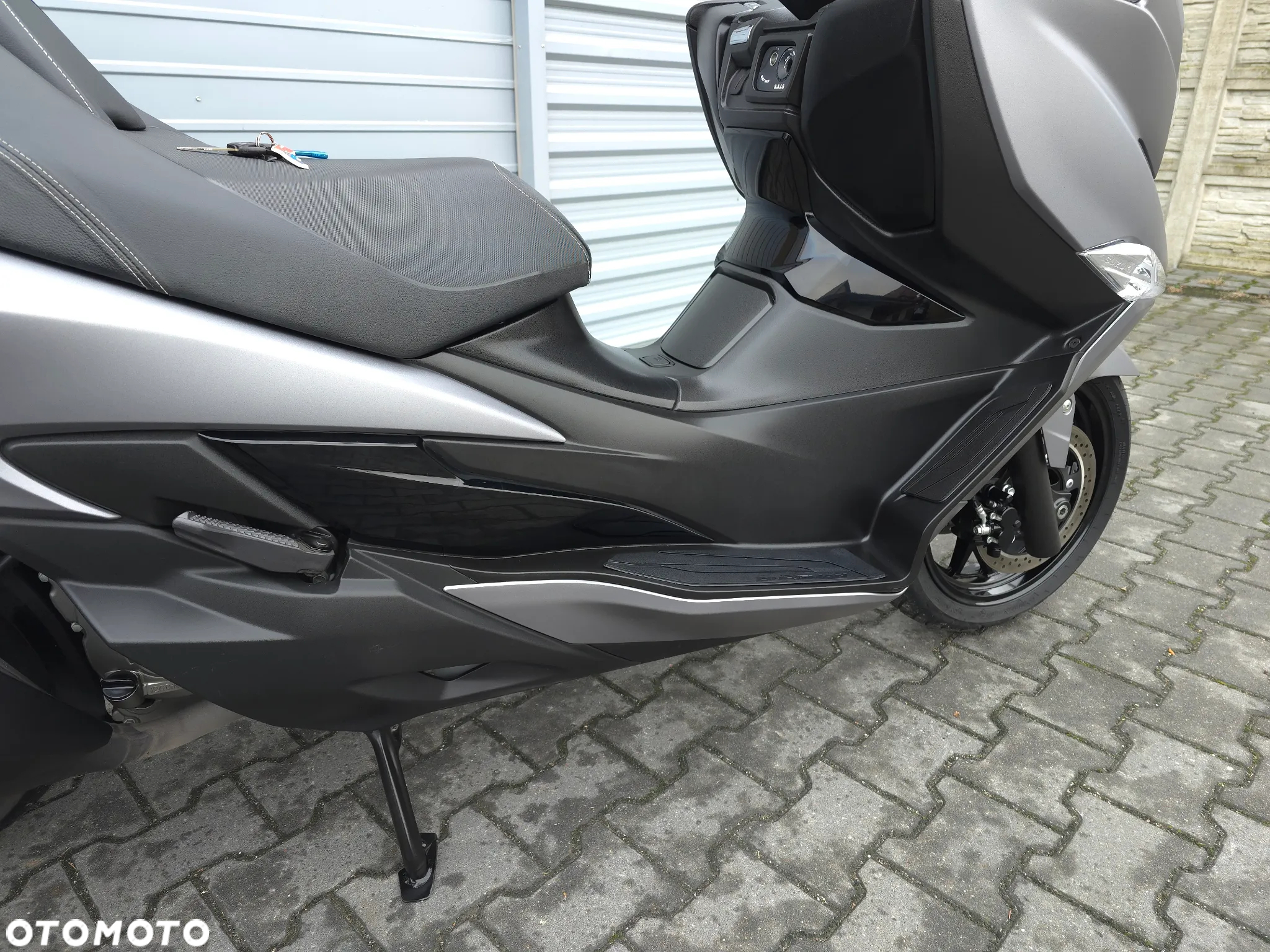 Suzuki Burgman - 6