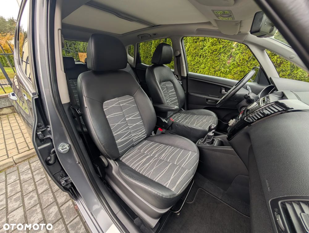 Kia Venga 1.6 L - 20