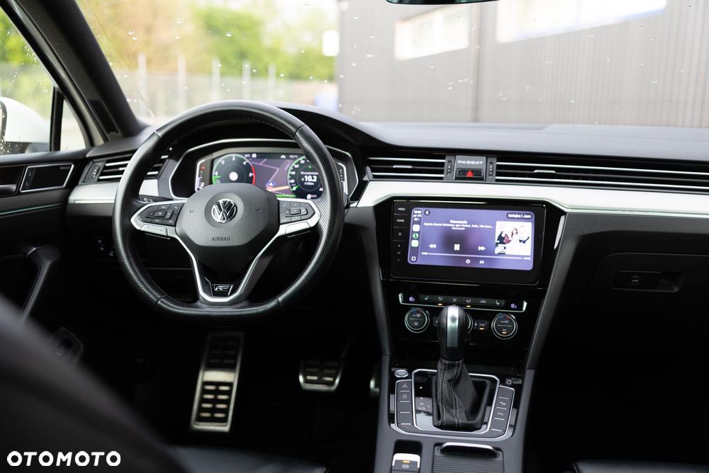 Volkswagen Passat 2.0 TDI Elegance DSG - 8