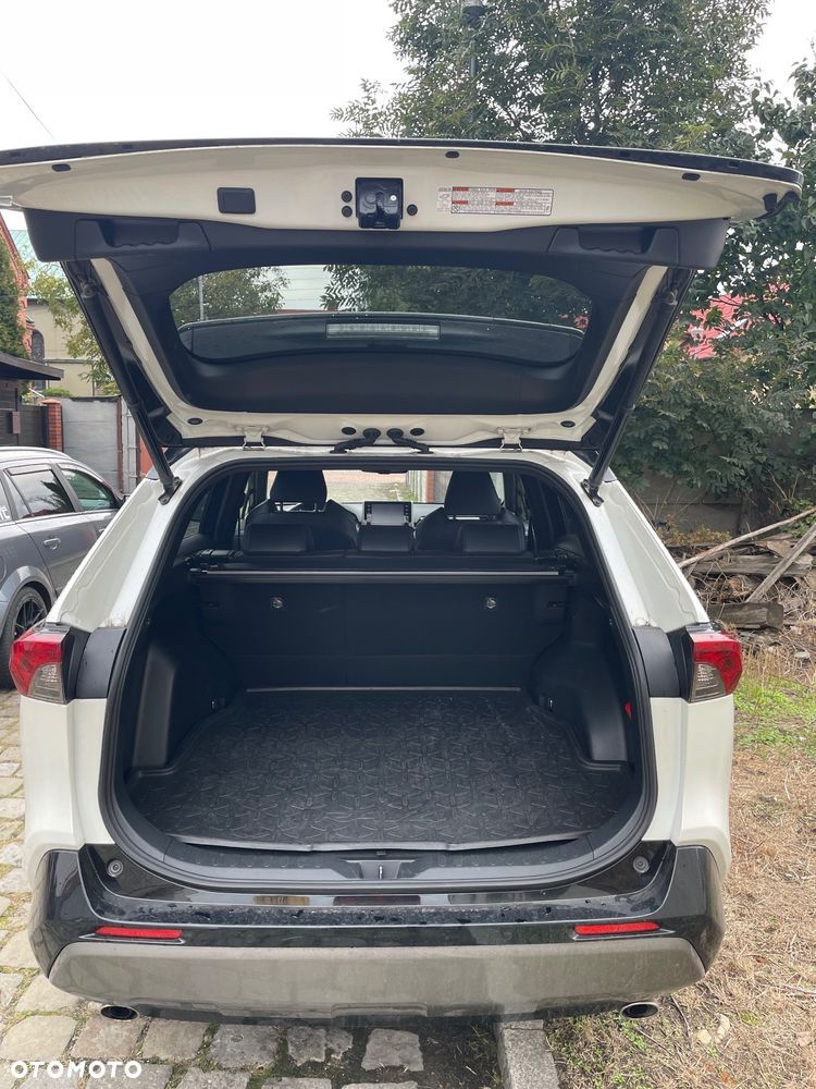 Toyota RAV4 - 5