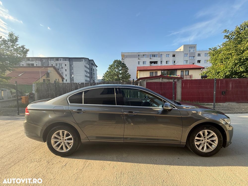 Volkswagen Passat - 5