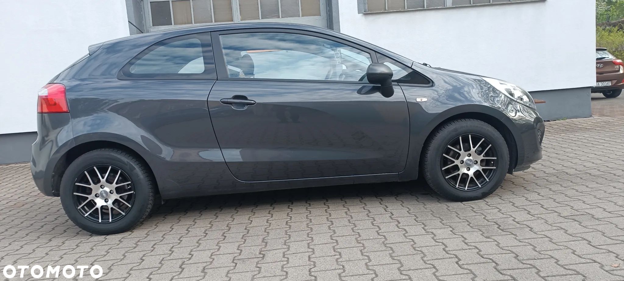 Kia Rio 1.2 Attract - 23