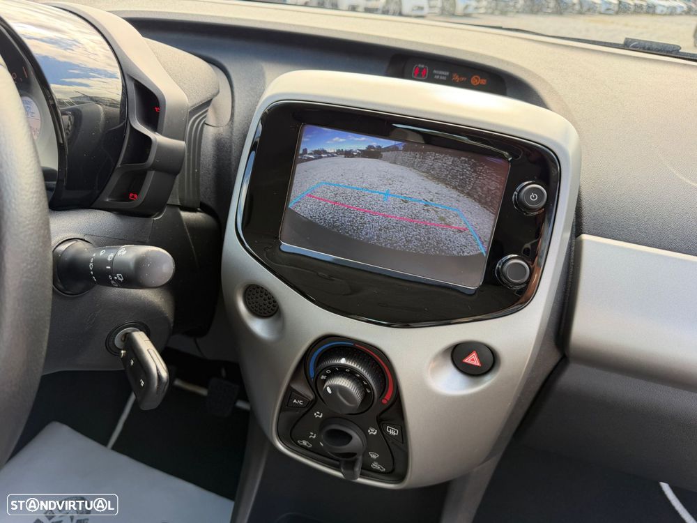 Toyota Aygo 1.0 X-Play+AC+X-Touch - 15