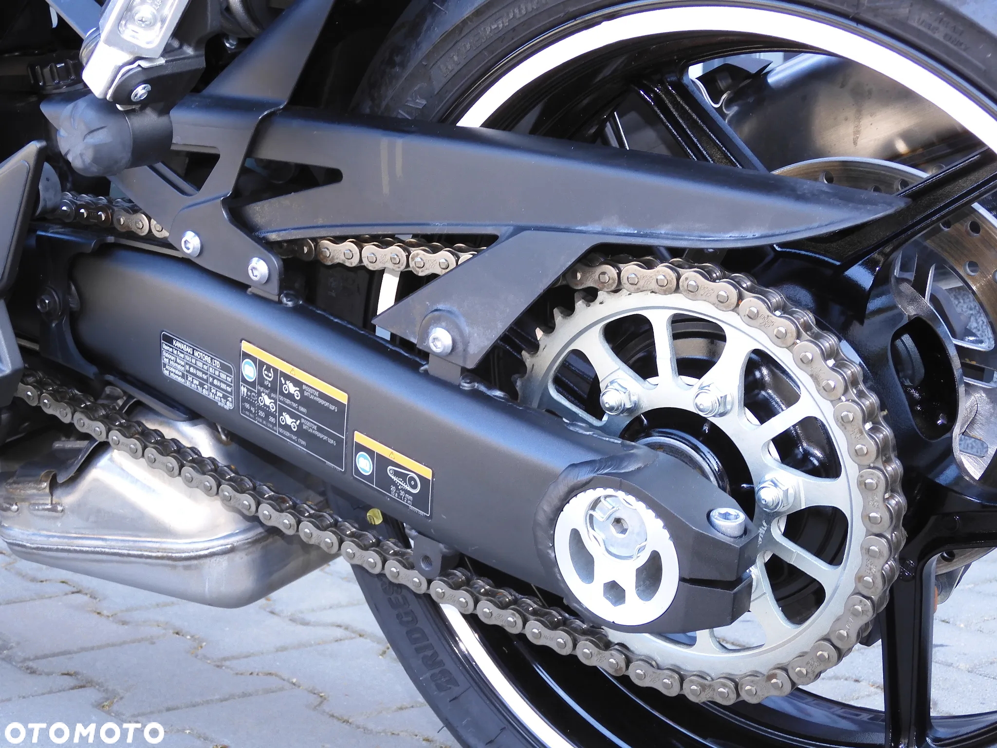 Kawasaki Ninja 1000 SX - 29