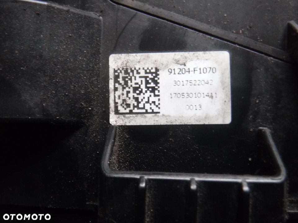 Kia Sportage IV 2.0 CRDI 4x4 2018 instalacja komory silnika puszka bezpieczniki - 8