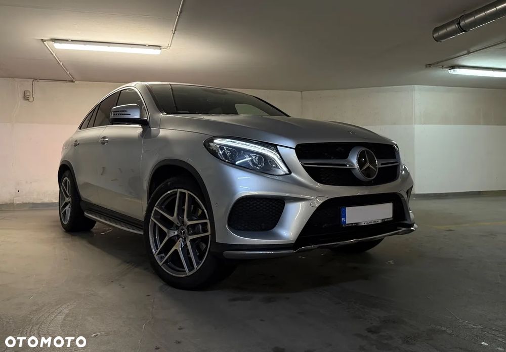 Mercedes-Benz GLE 350 d 4Matic 9G-TRONIC AMG Line - 4