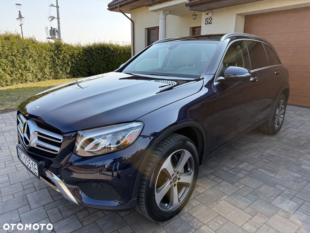 Mercedes-Benz GLC 300 4Matic 9G-TRONIC Exclusive - 24