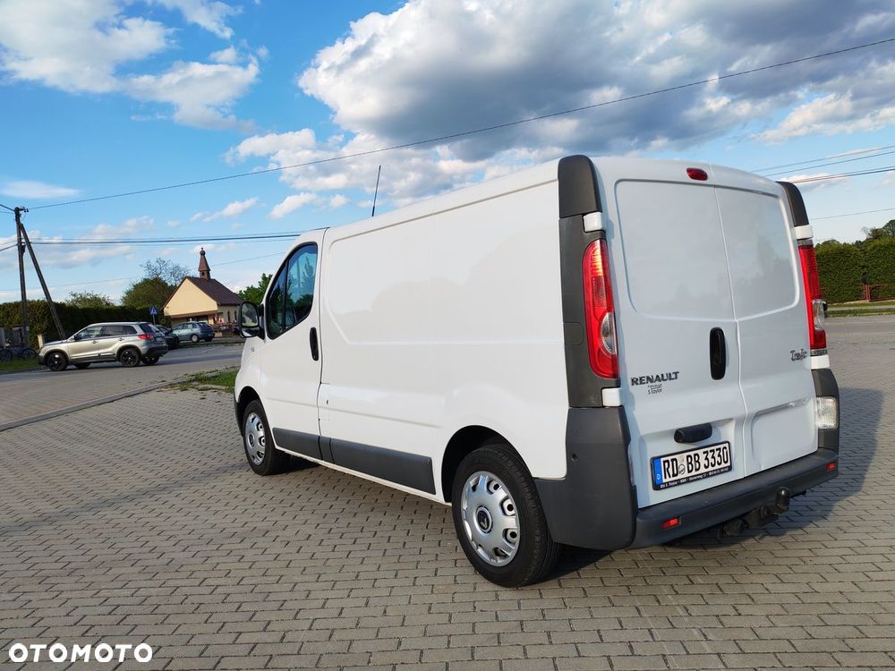 Renault TRAFIC - 9