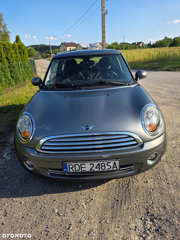 MINI Cooper Standard - 2