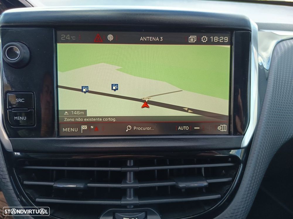 Peugeot 208 1.2 PureTech GT Line - 22