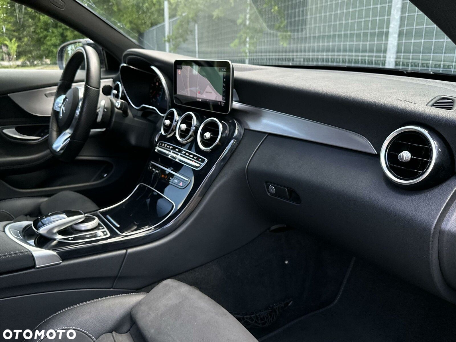 Mercedes-Benz Klasa C 200 4MATIC 9G-TRONIC - 17