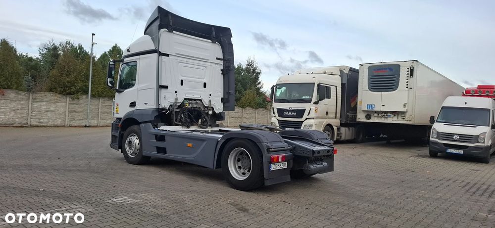 Mercedes-Benz 1843 - 7