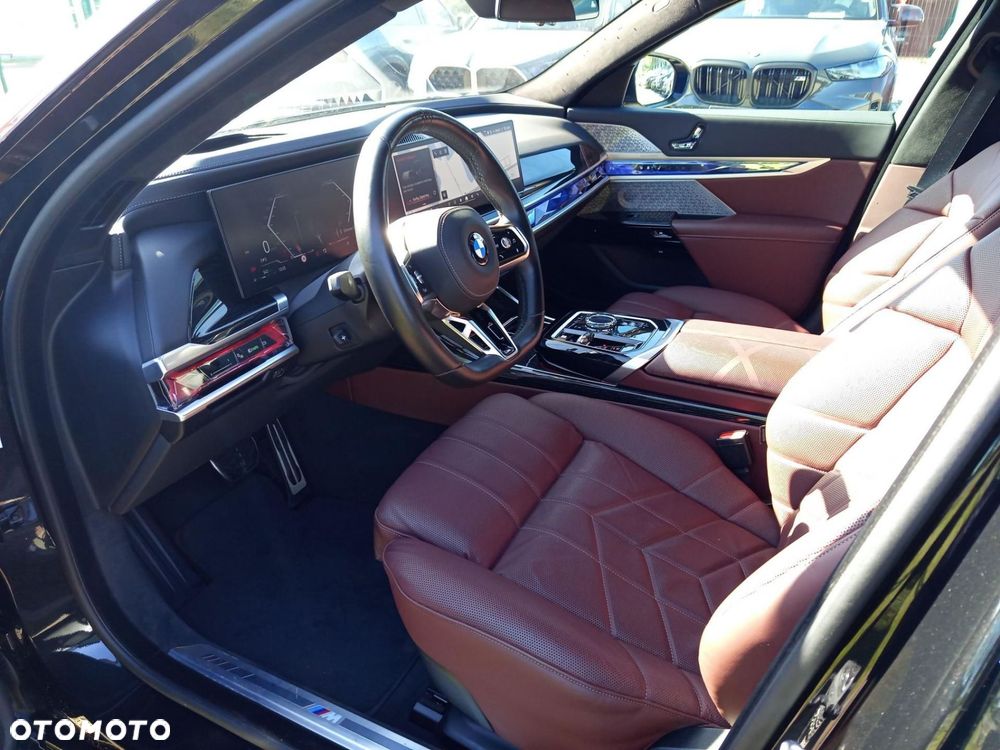 BMW Seria 7 - 10