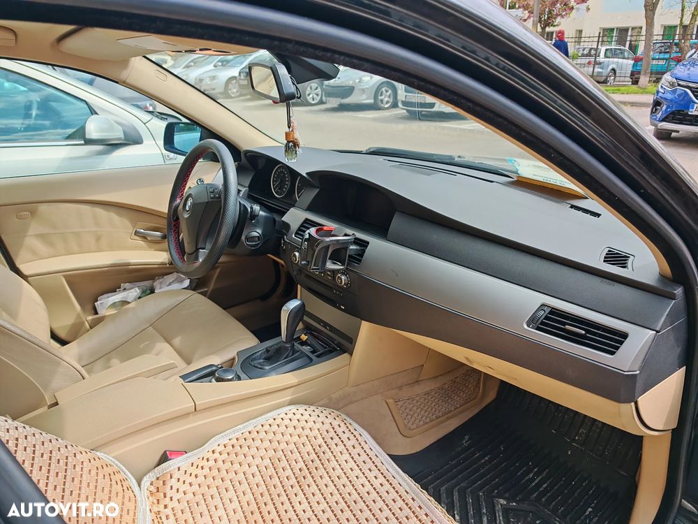 BMW Seria 5 520d Aut. - 11