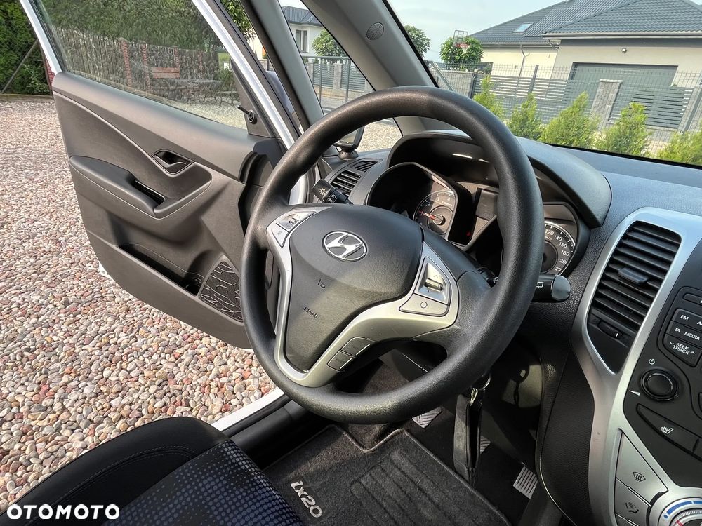 Hyundai ix20 1.4 blue Comfort - 15