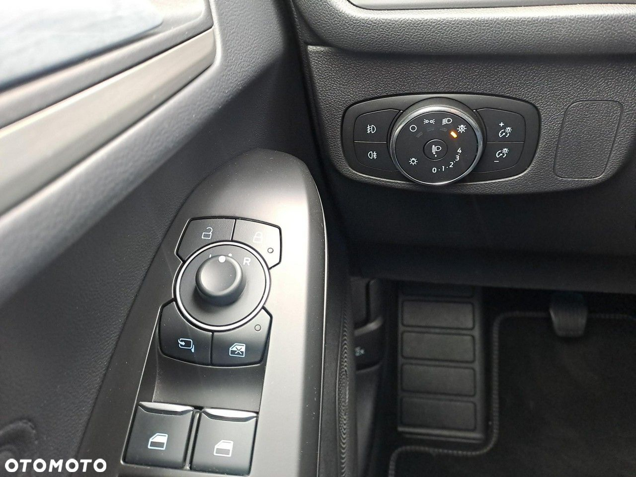 Ford Focus 1.0 EcoBoost mHEV Titanium X - 20
