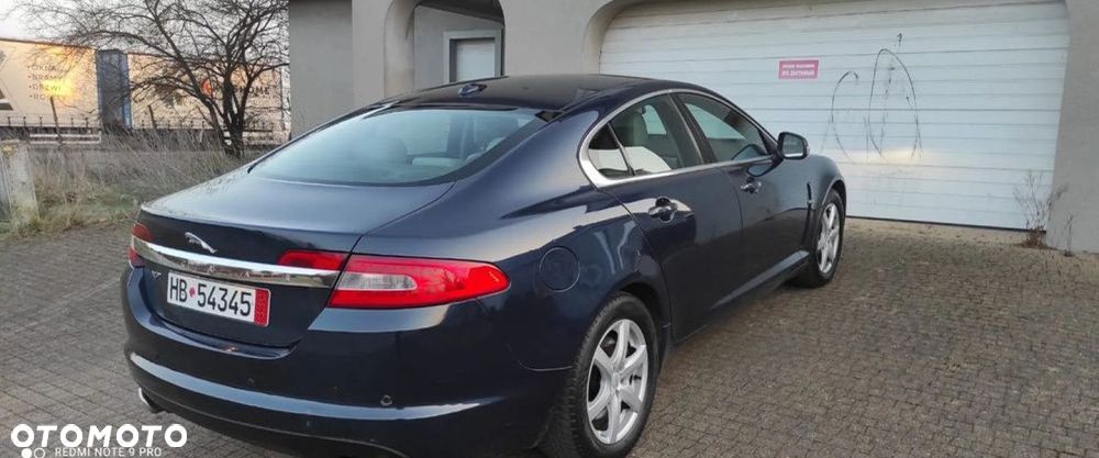 Jaguar XF 2.7 V6 Premium Luxury - 21
