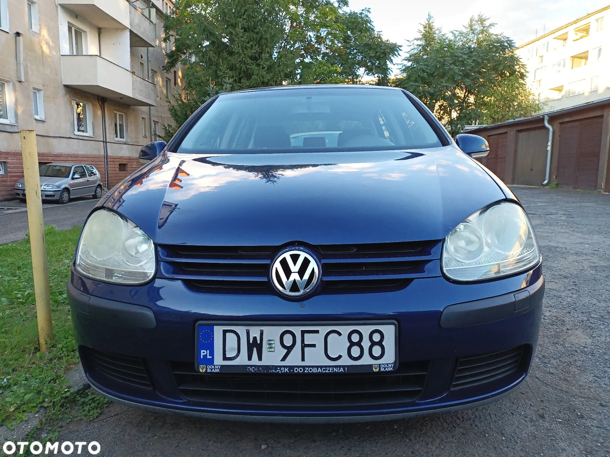 Volkswagen Golf - 2