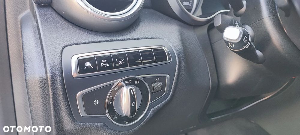 Mercedes-Benz Klasa C 220 (BlueTEC) d 7G-TRONIC Exclusive - 16