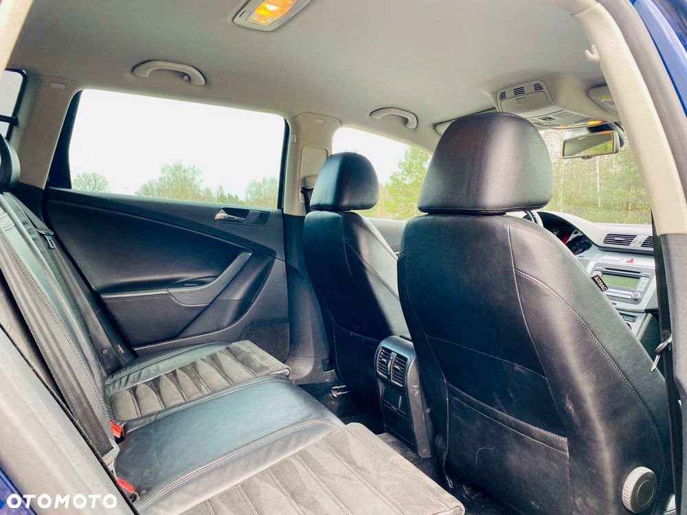 Volkswagen Passat 2.0 TDI Highline - 35