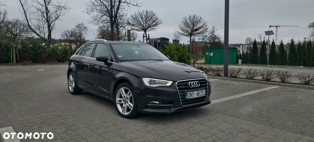 Audi A3 Sportback - 1