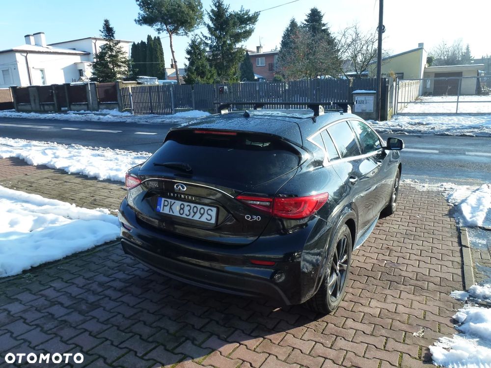 Infiniti Q30 1.5d Premium - 9