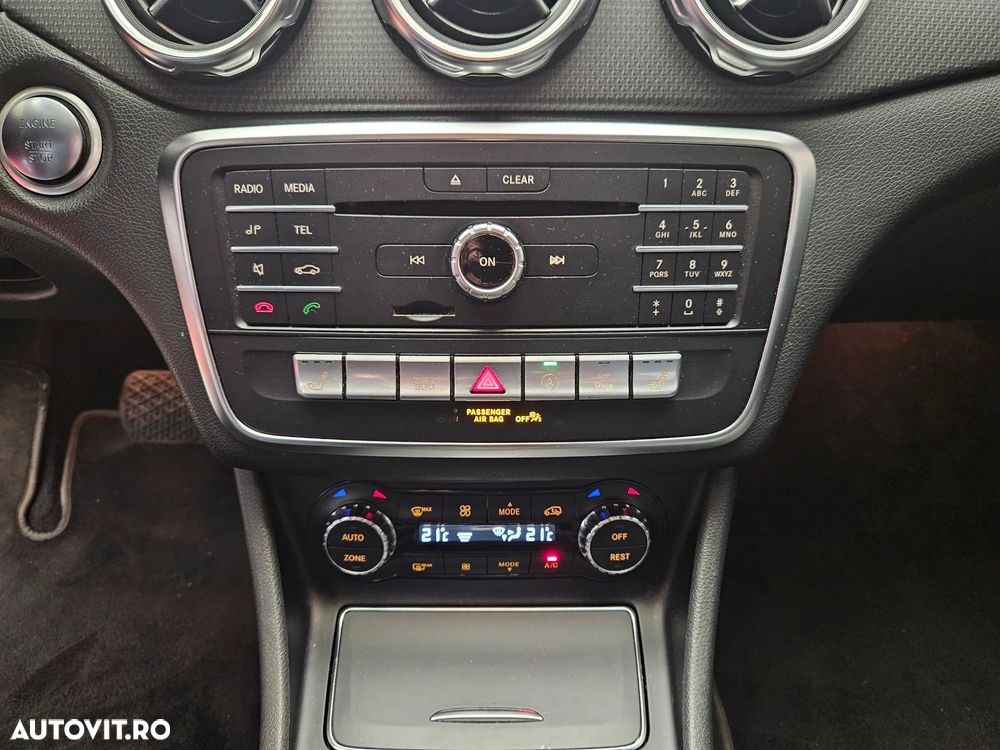 Mercedes-Benz GLA - 25