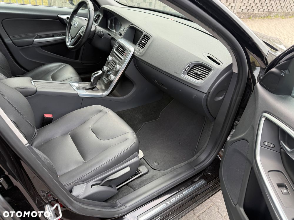 Volvo S60 T3 Drive-E Momentum - 8
