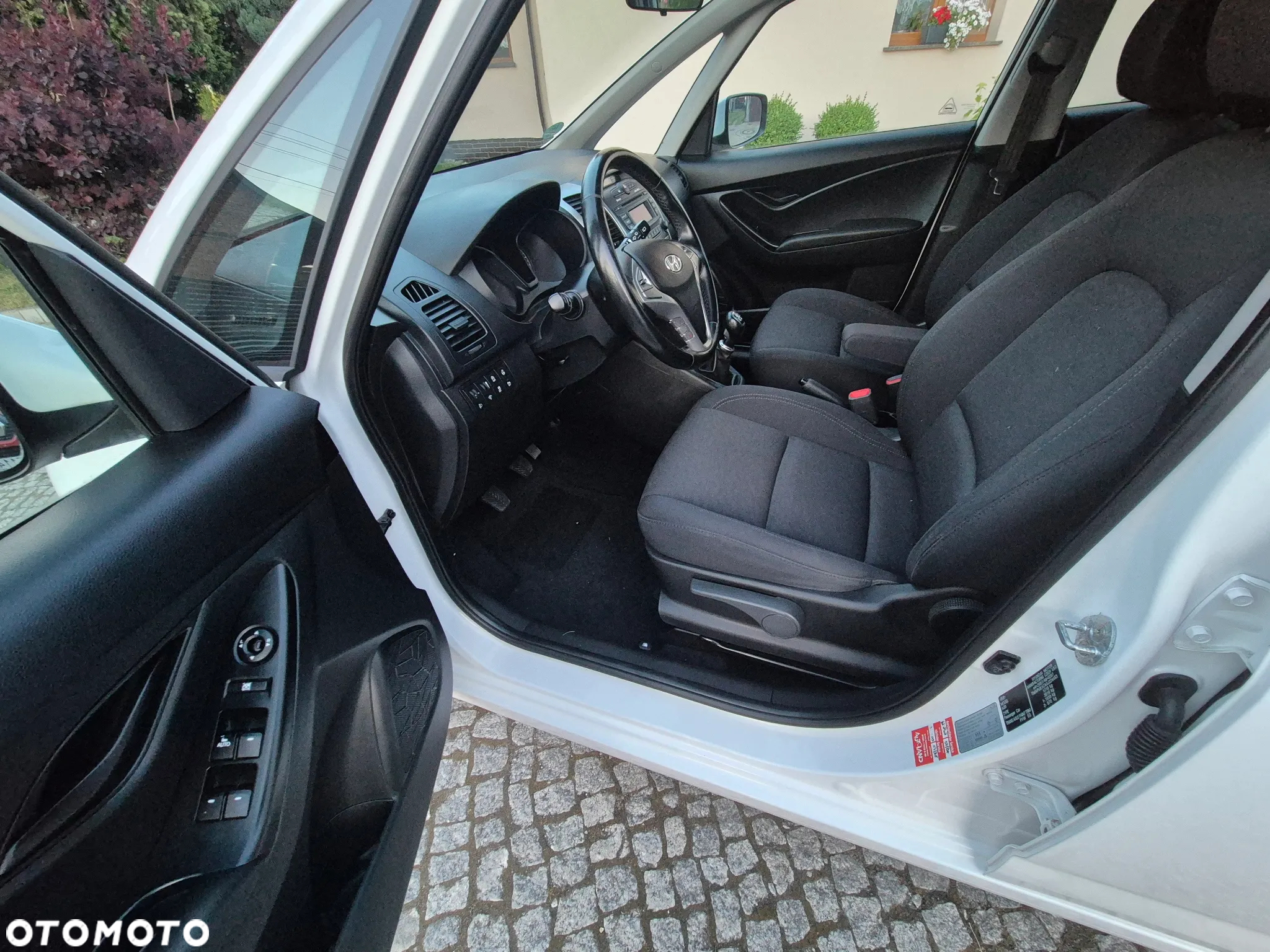 Hyundai ix20 1.4 blue Passion - 24