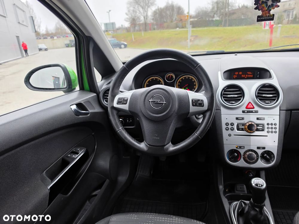 Opel Corsa - 10
