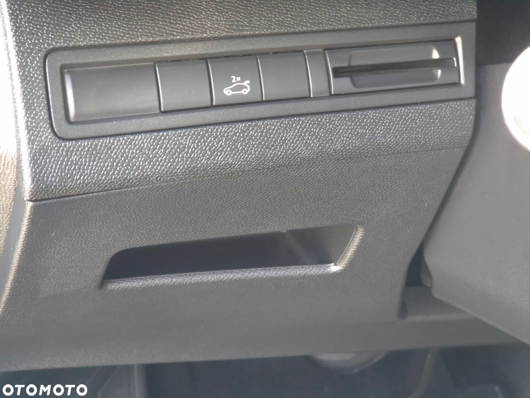 Peugeot 3008 - 18