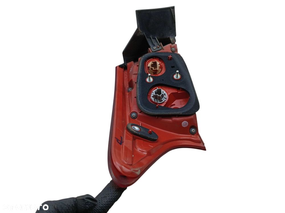 LAMPA PRAWY TYŁ MITSUBISHI LANCER VIII (2007-2015) 1.8 MIVEC 143KM - 4