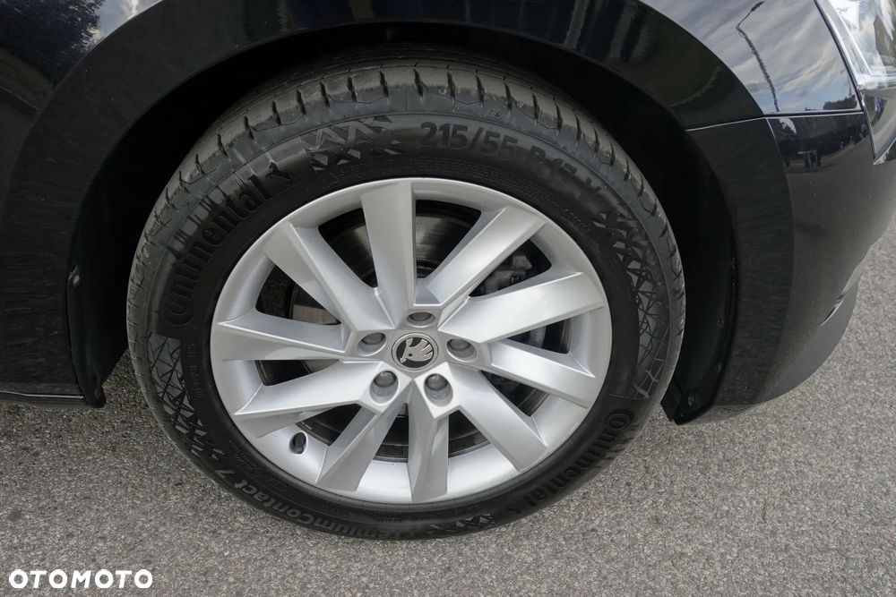 Skoda Superb 1.5 TSI Style DSG - 8