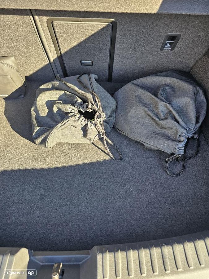 Cupra Leon 1.4 e-Hybrid (180 kW System) VZ - 33