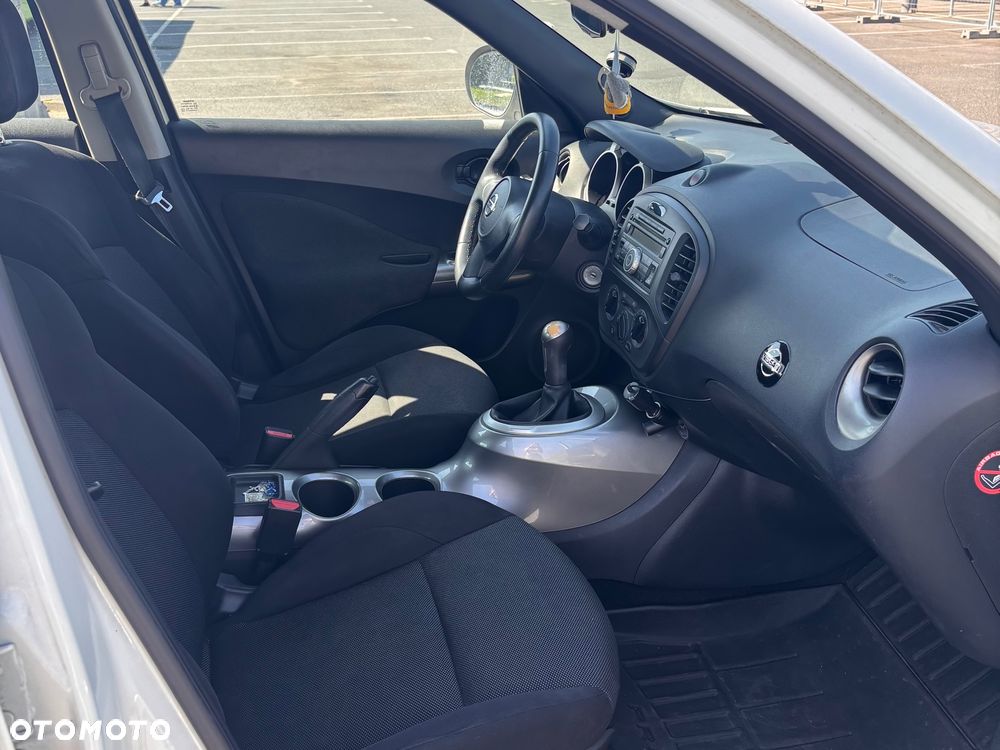 Nissan Juke 1.6 Visia - 8