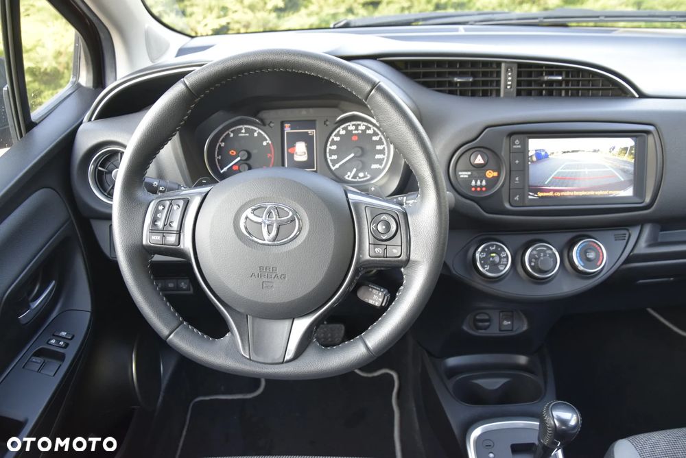 Toyota Yaris 1.5 20th Anniversary CVT - 11