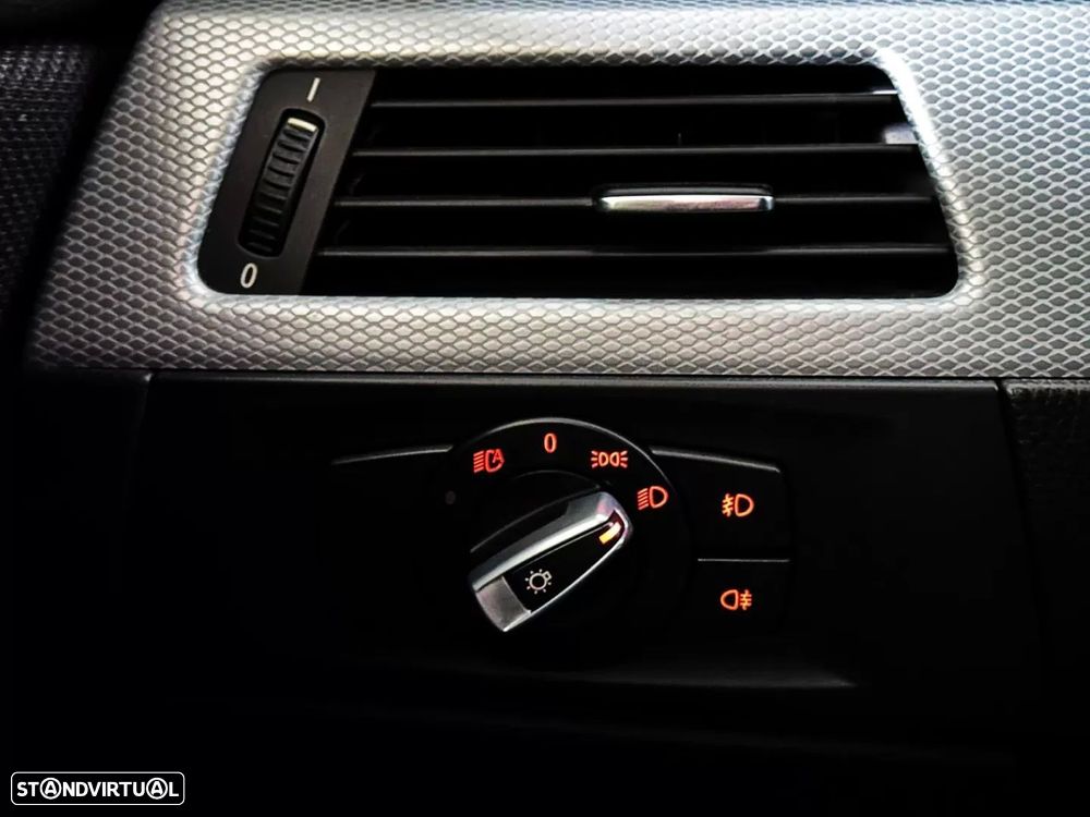 BMW 318 d Auto Pack M - 20