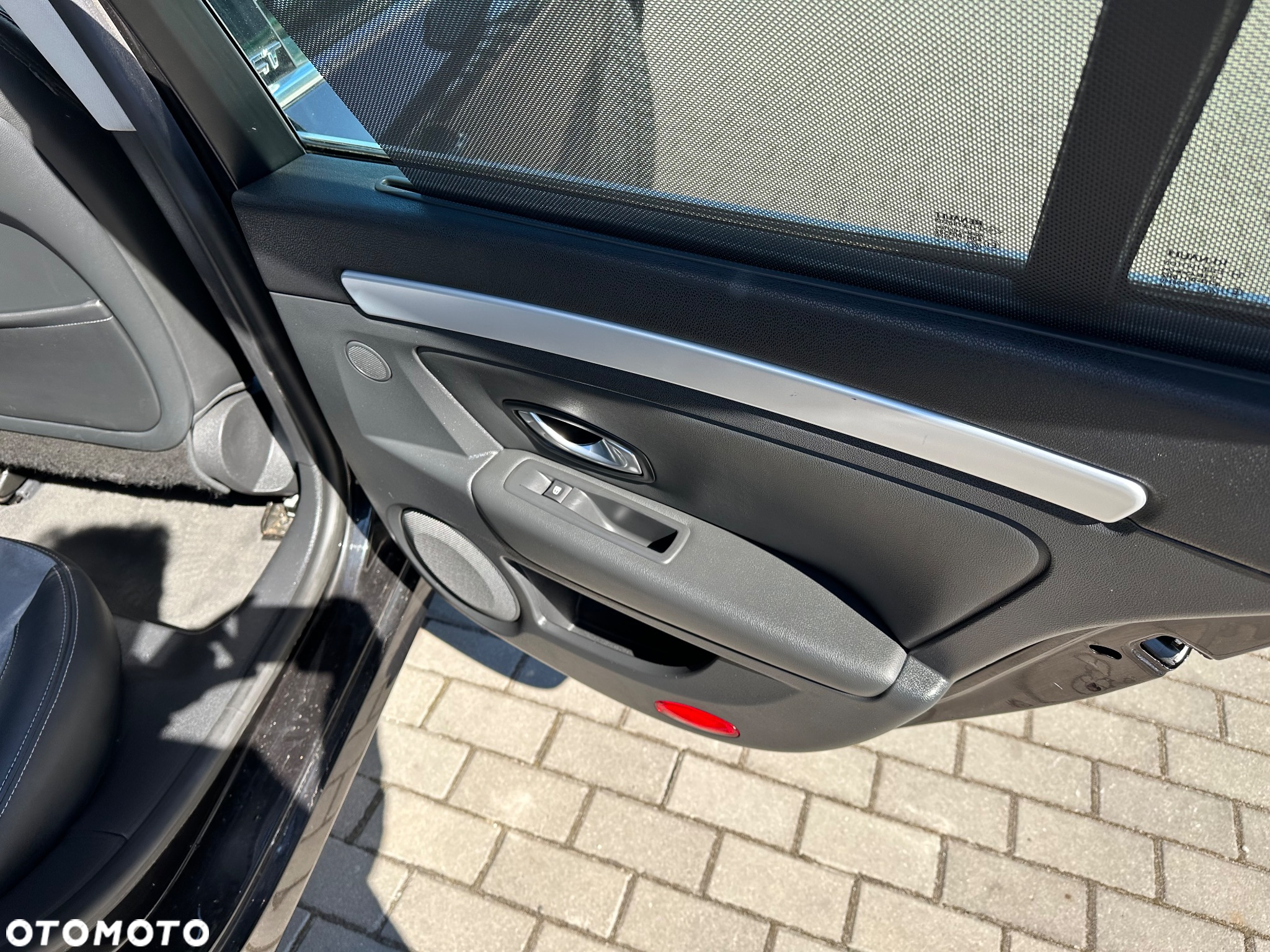 Renault Laguna Grandtour 2.0 dCi FAP GT - 26