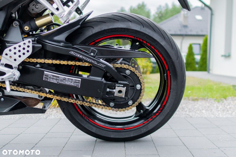 Honda CBR - 12