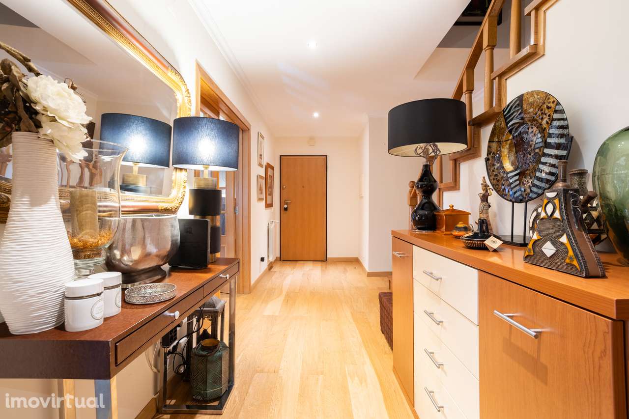 Apartamento T2+1 Duplex, terraço de 50m2, 2 lugares de garagem no Pres - Grande imagem: 3/58