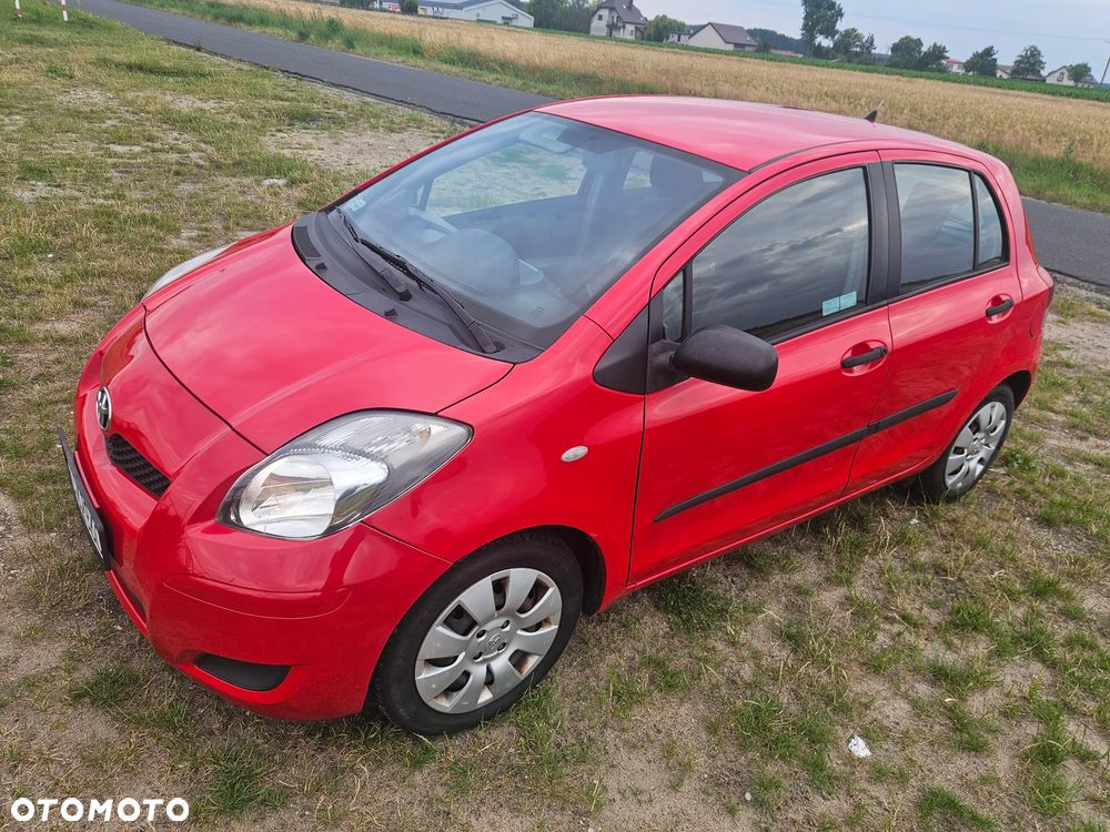 Toyota Yaris - 1