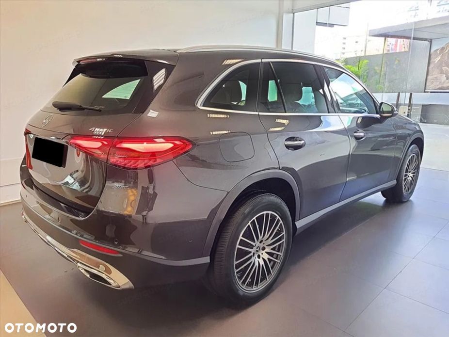 Mercedes-Benz GLC 200 d mHEV 4-Matic Avantgarde - 3