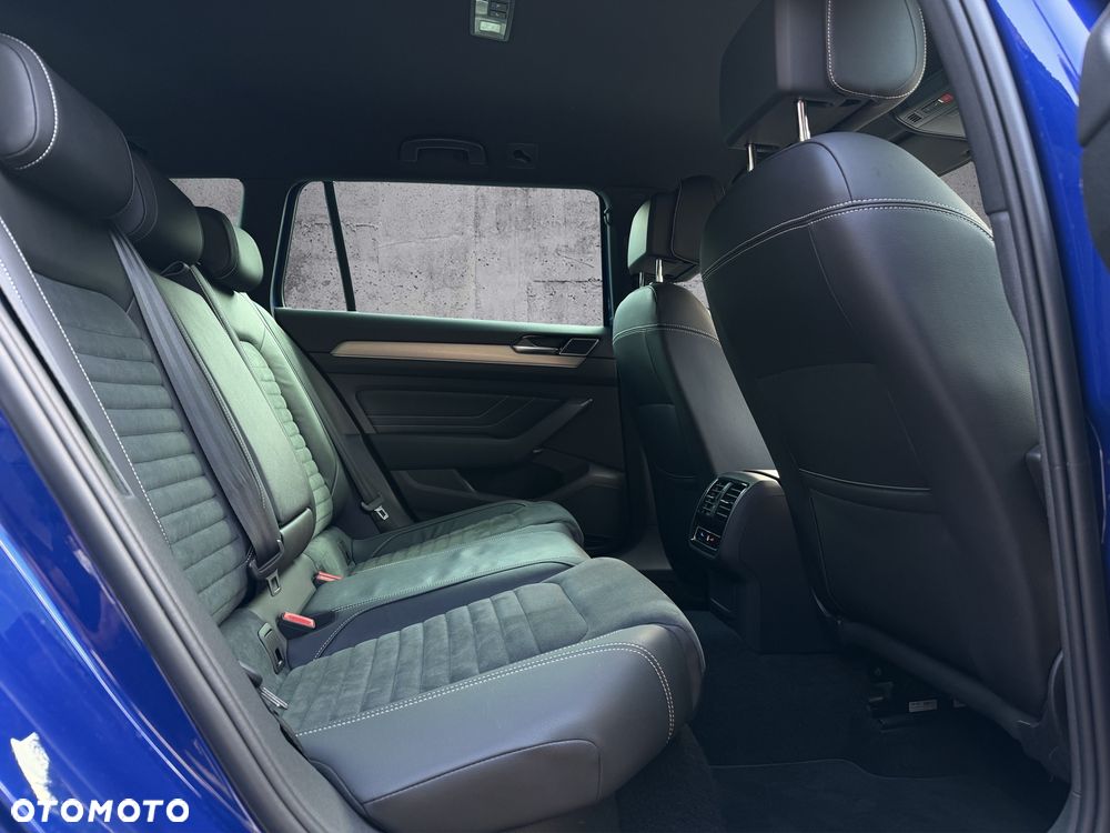 Volkswagen Passat Variant 2.0 TDI SCR BlueMotion Highline - 16