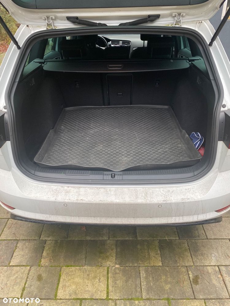 Volkswagen Golf Variant - 14