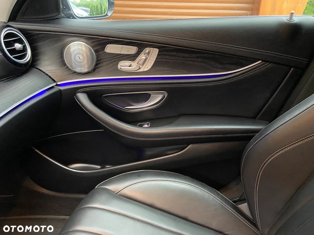 Mercedes-Benz Klasa E 220 d 4-Matic All-Terrain - 39